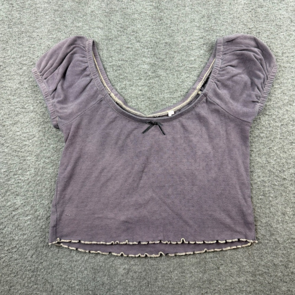 Me To We Crop Top Womens XS Purple Puff Sleeve Lettuce Hem Scoop Neck Bow Accent